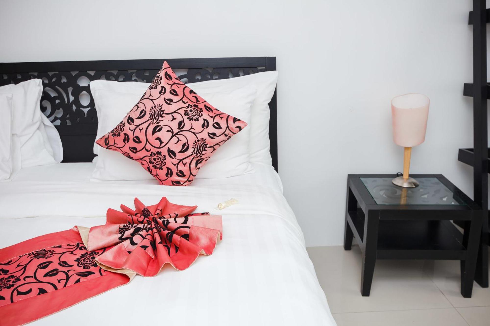 Jirana Patong Villa Room photo