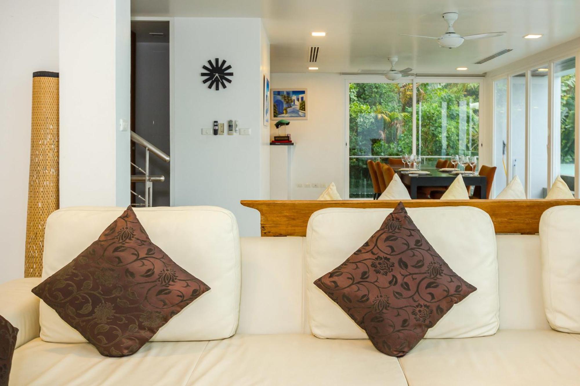 Jirana Patong Villa Room photo